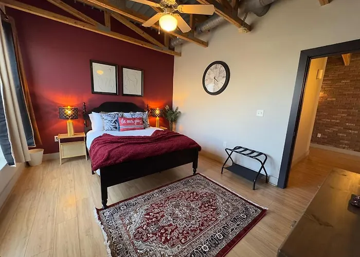 The Zircon 2bd Unique Style In The Heart Of Fortworth
