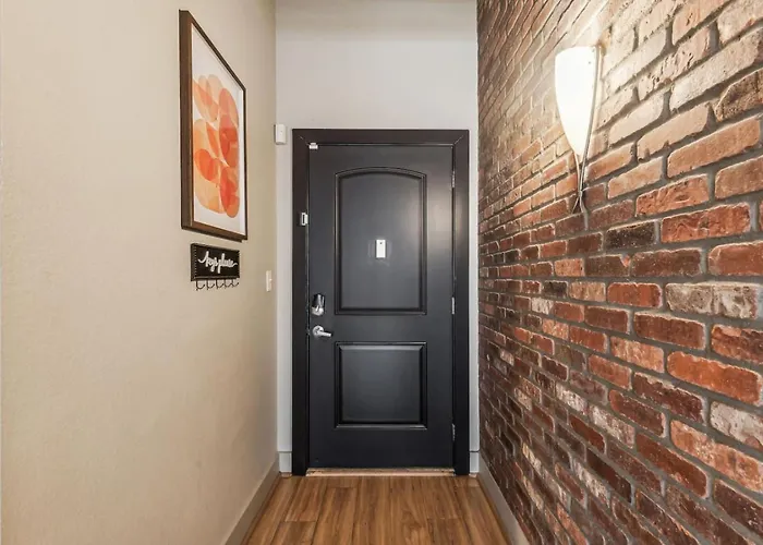 The Zircon 2bd Unique Style In The Heart Of Fortworth * Fort Worth