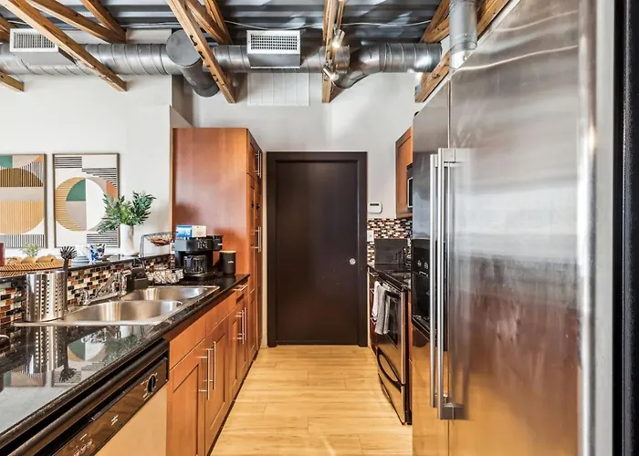 The Zircon 2bd Unique Style In The Heart Of Fortworth * Fort Worth