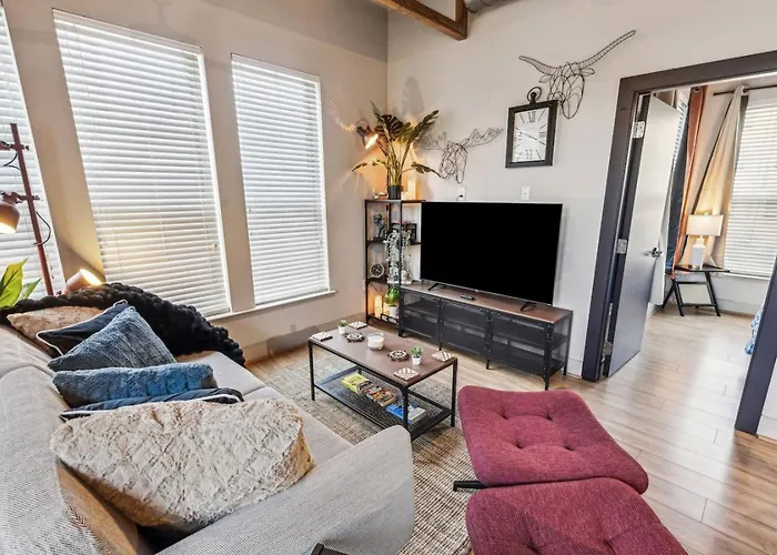 The Zircon 2bd Unique Style In The Heart Of Fortworth Appartement